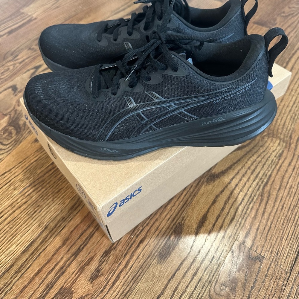 ASICS gel cumulus 26 size 10